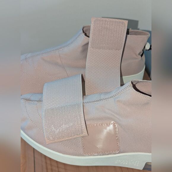 Nike Air Fear of God Moccasin - Picture 9 of 10